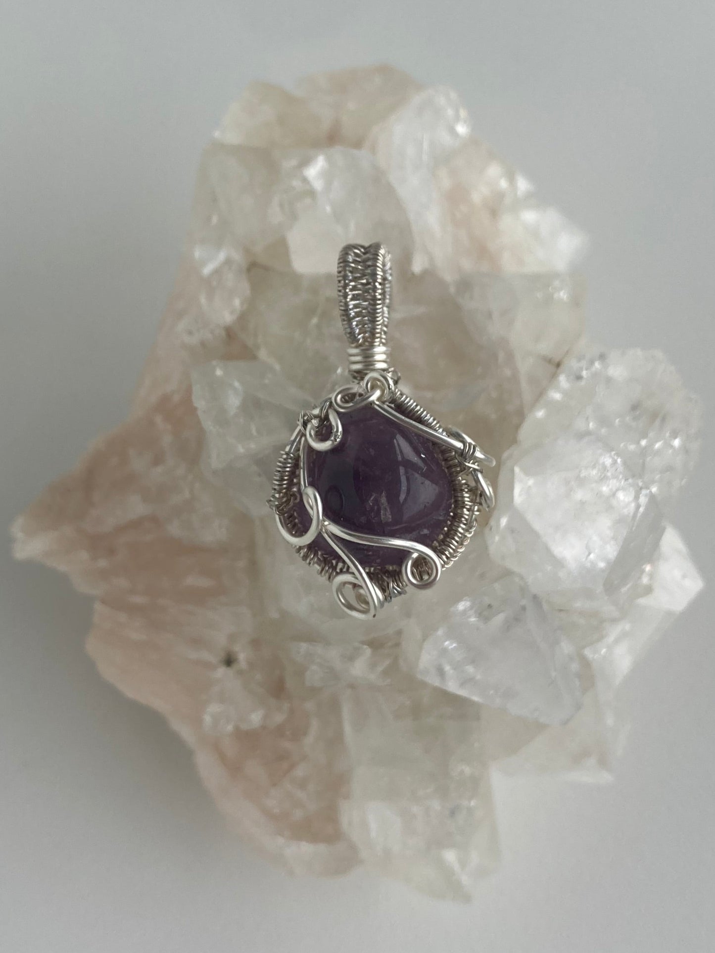 Amethyst Pendant – Calm, Intuition & Spiritual Expansion