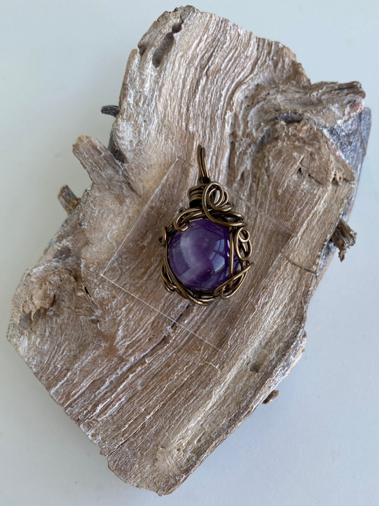 Amethyst Pendant – Calm, Intuition & Spiritual Expansion