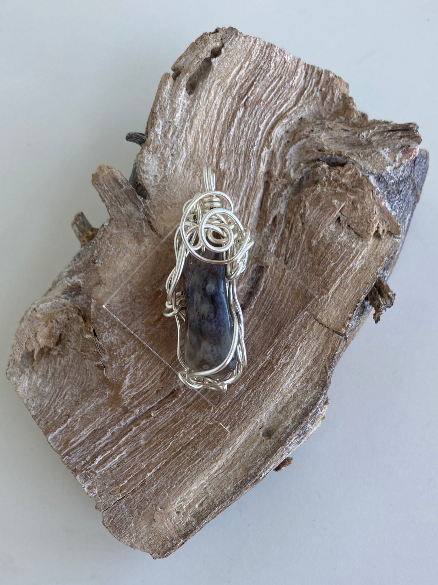 Banded Agate Pendant – Balance, Compassion & Grounding