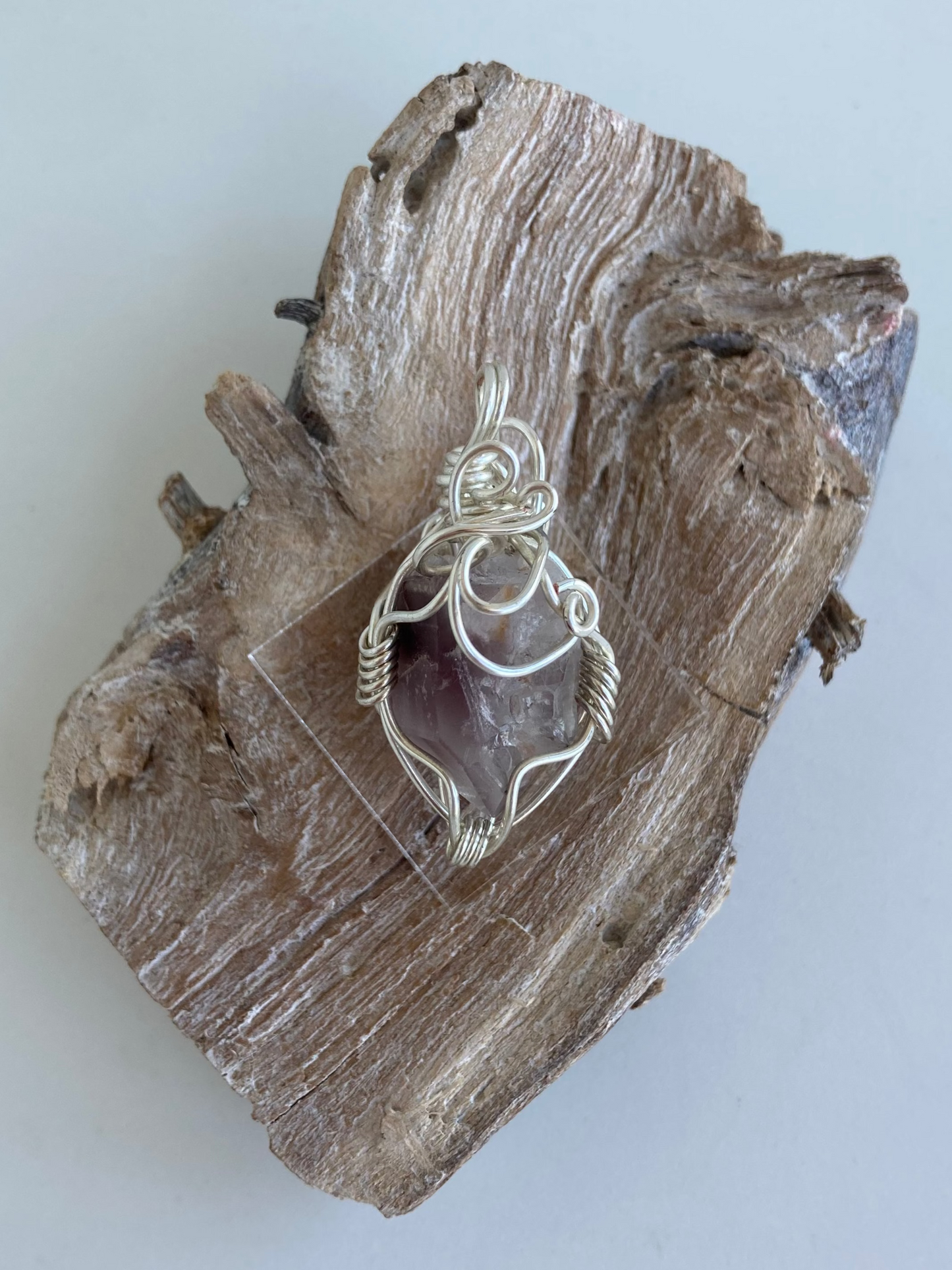 Lithium Quartz Pendant – Anxiety Relief, Heart Healing & Learning
