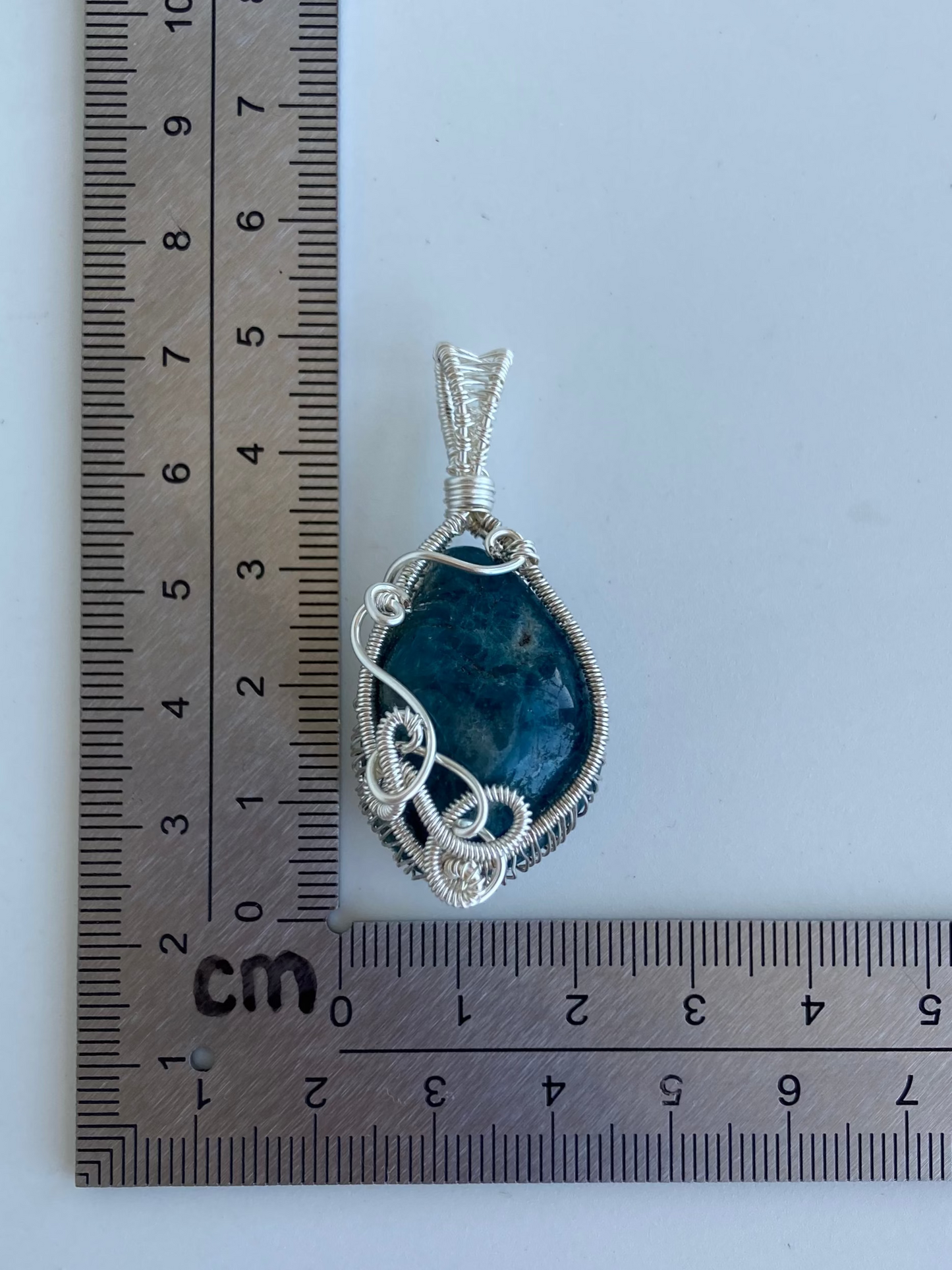 Blue Apatite Pendant – Focus, Clarity & Insight