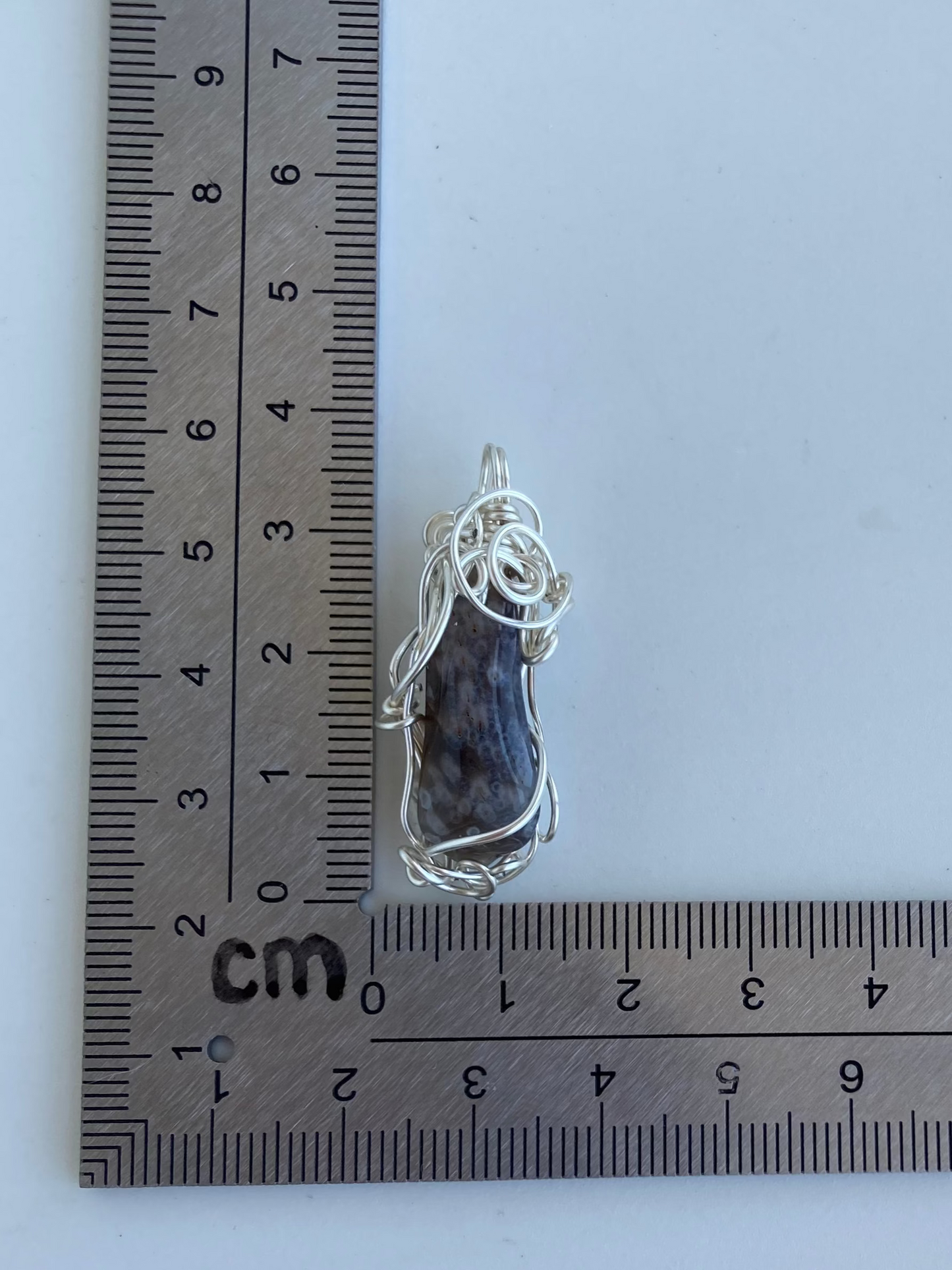 Banded Agate Pendant – Balance, Compassion & Grounding