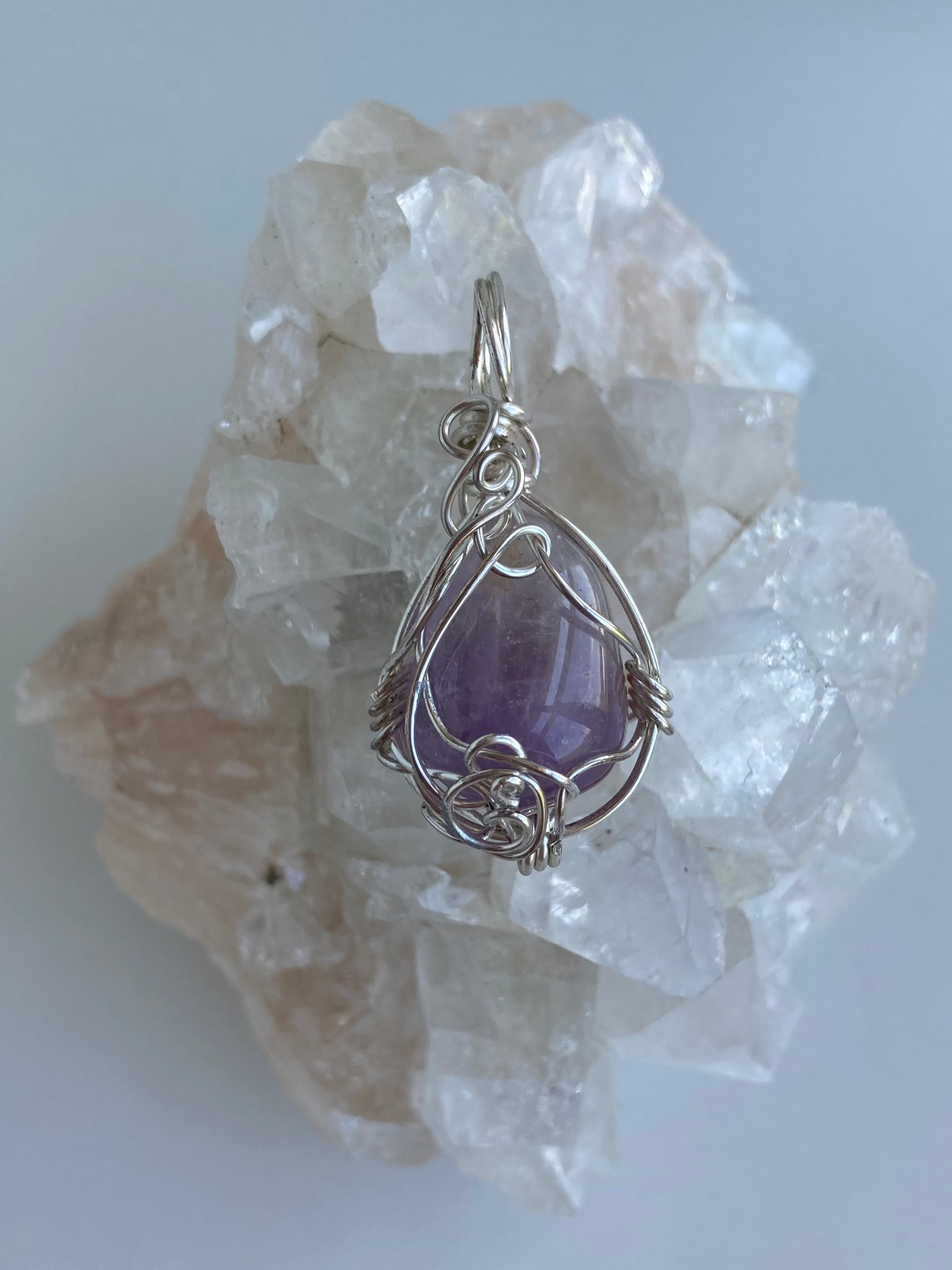 Amethyst Pendant – Calm, Intuition & Spiritual Expansion