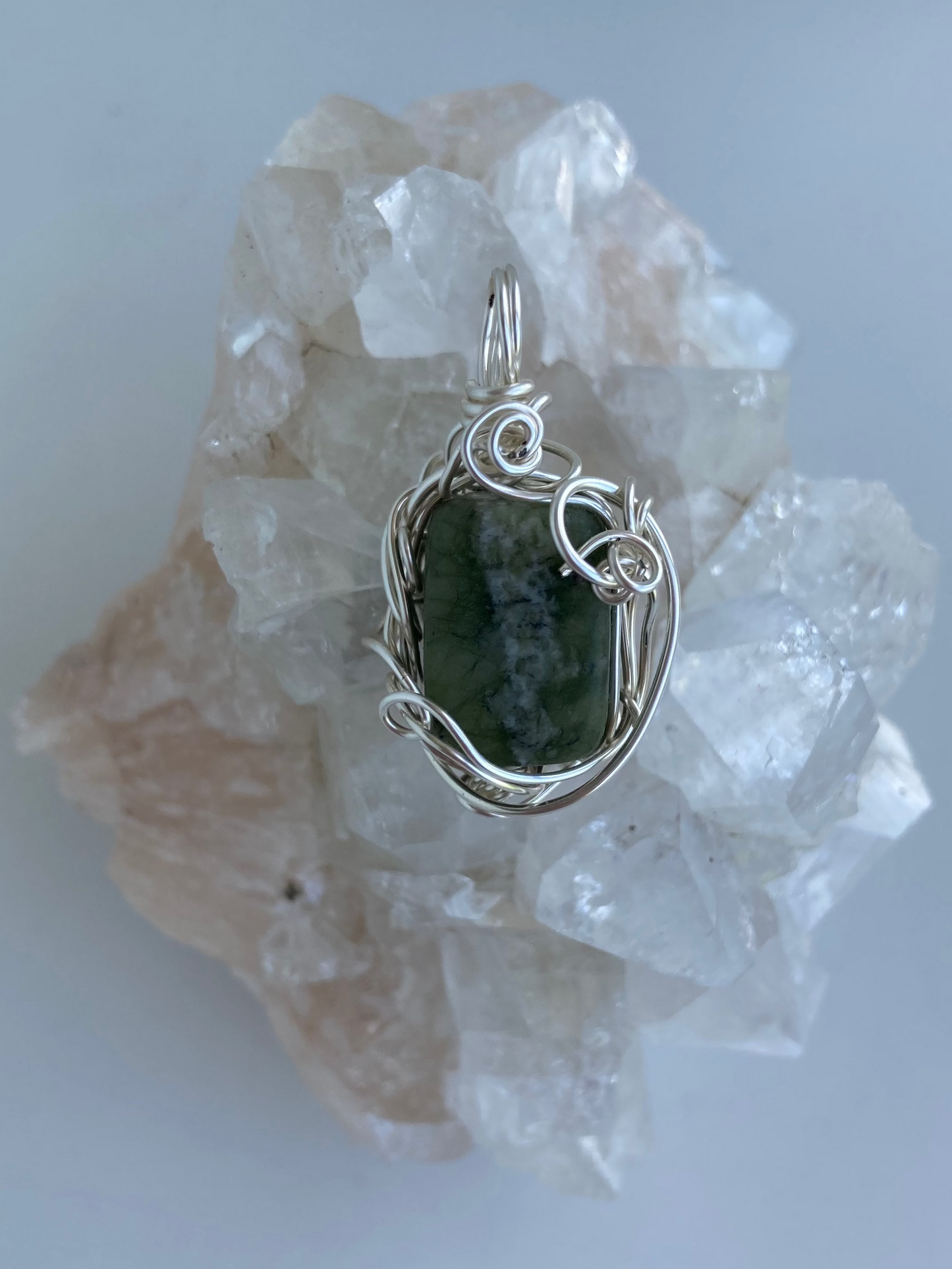 Jade Pendant – Prosperity, Strength & Healing