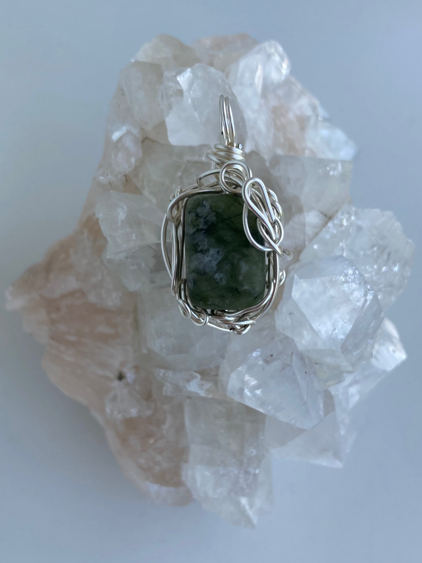 Jade Pendant – Prosperity, Strength & Healing