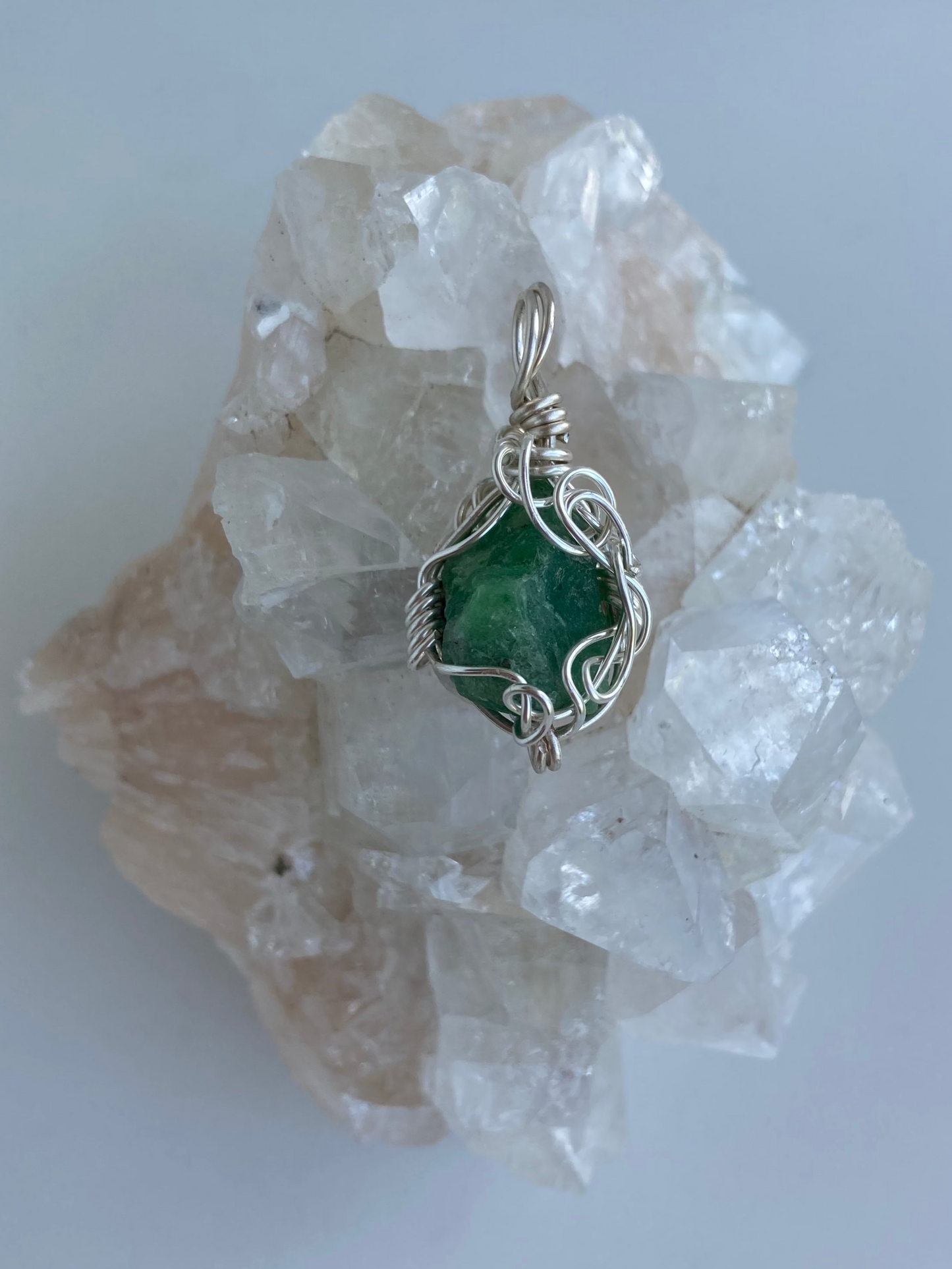 Emerald Pendant – Divine Love, Heart Healing & Wealth/Abundance