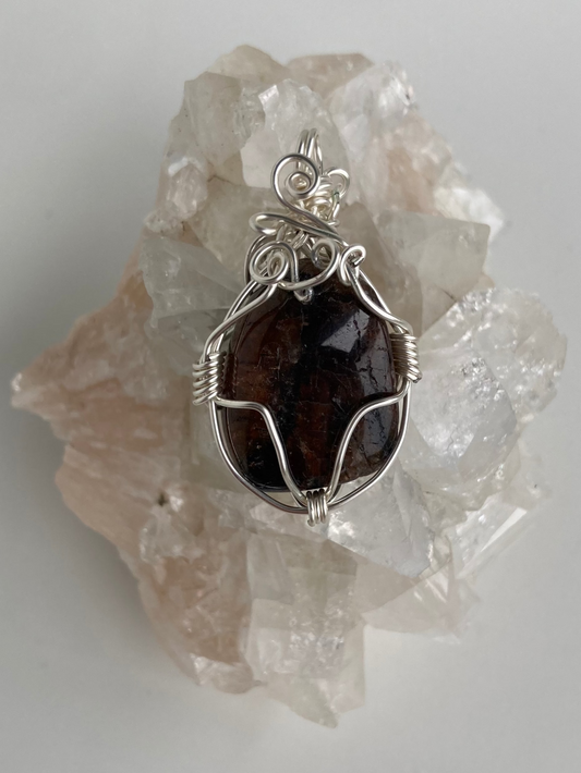Chiastolite (Andalusite) Pendant – Aura, Protection, Grounding & Heals Anxiety