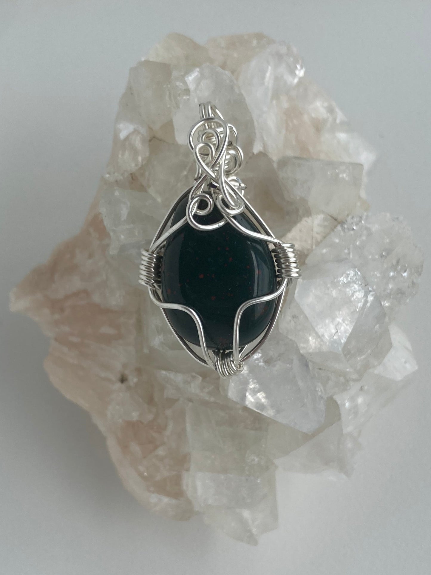 Bloodstone Pendant – Protection, Courage, Decisiveness & Grounding