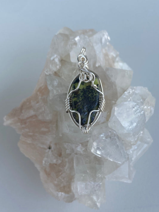 Serpentine Pendant – Kundalini Energy, Release Blocks & Fairy Realm Connection