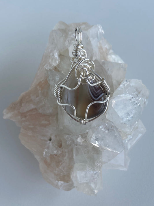 Banded Agate Pendant – Balance, Compassion & Grounding