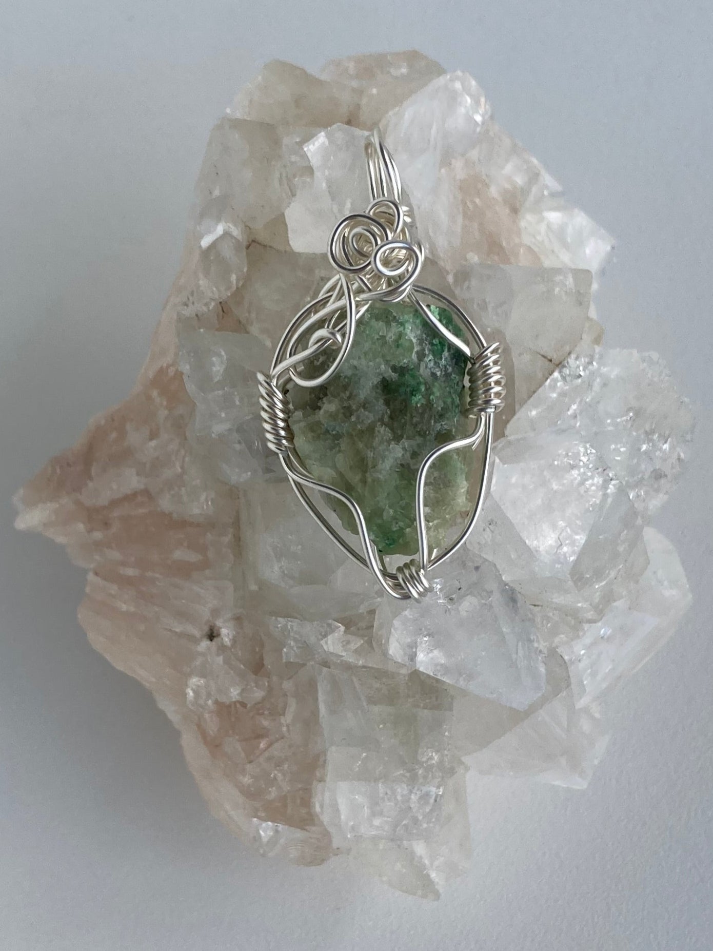 Vesuvianite(Green) Pendant – Manifest Dreams, Inner Truth & Spiritual Path
