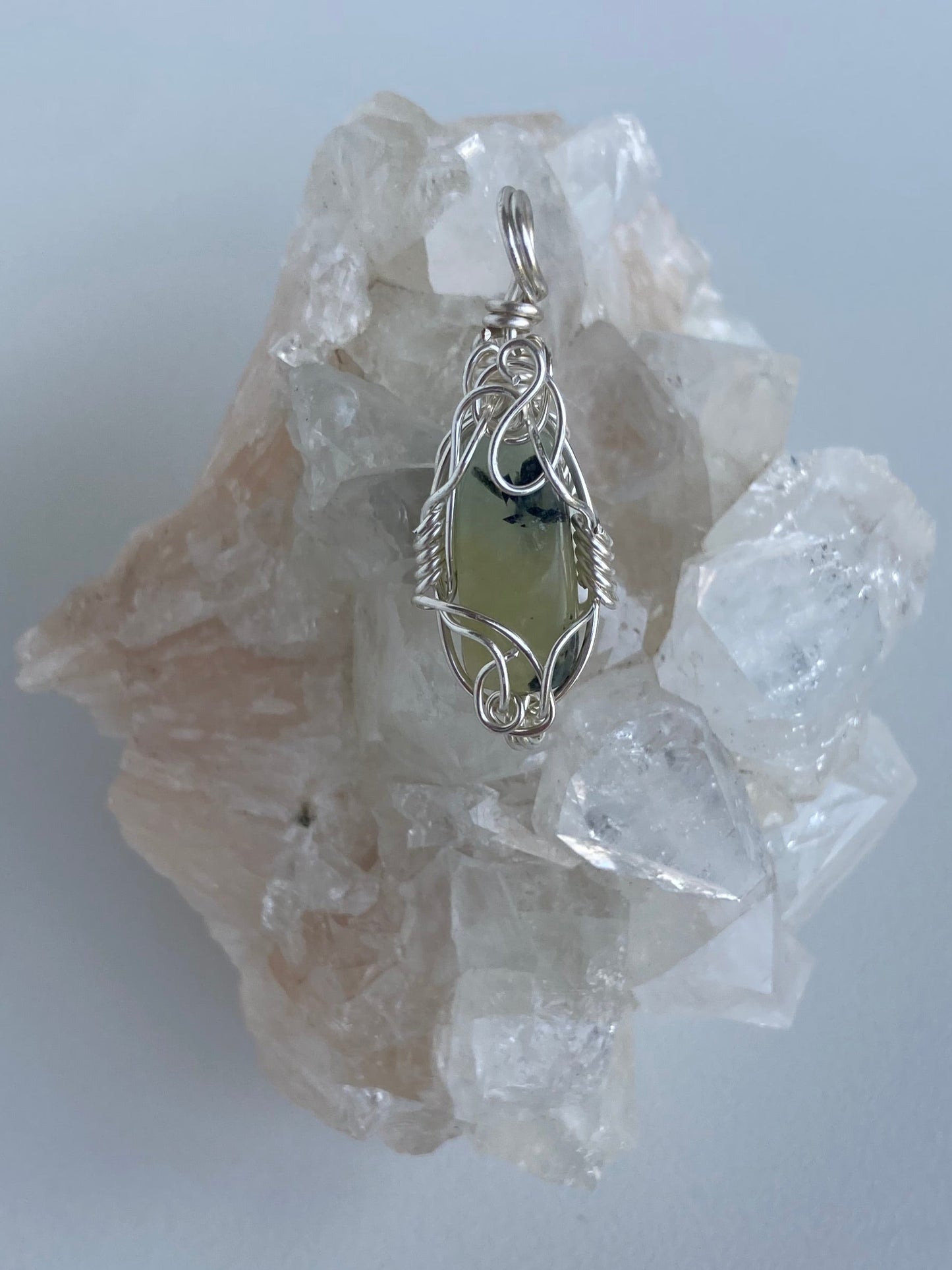Prehnite Pendant – Heart Wisdom, Grounded Joy & Renewed Energy Flow