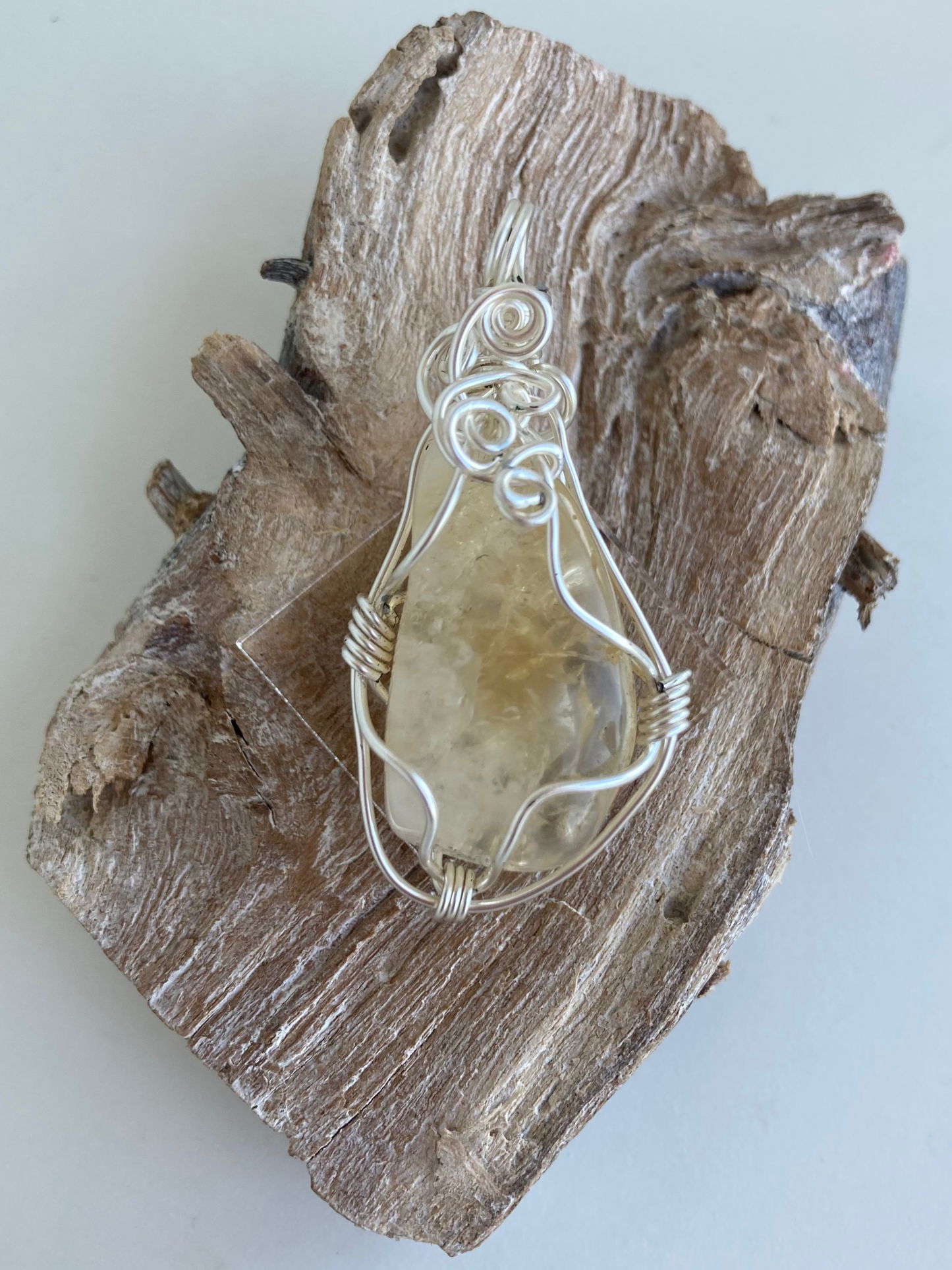 Citrine Pendant – Courage, Creativity & Manifestation