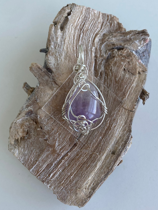 Amethyst Pendant – Calm, Intuition & Spiritual Expansion
