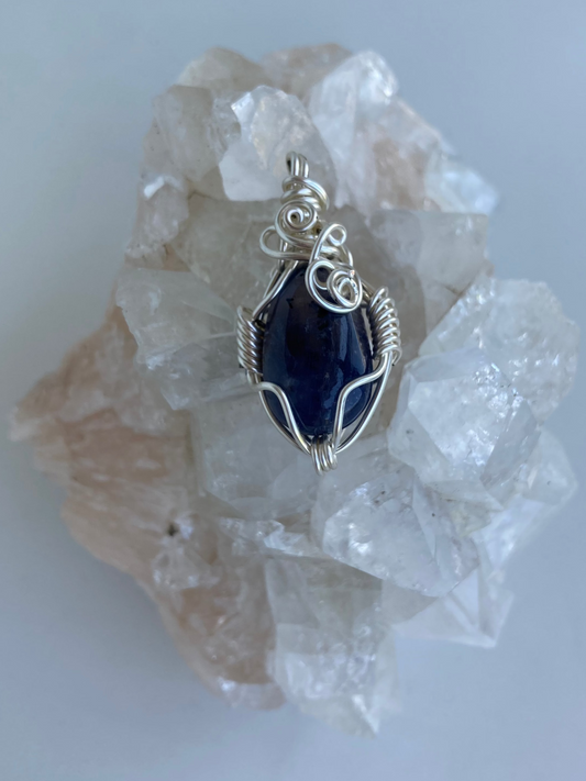 Iolite Pendant – Psychic Gifts, Inner Wisdom & Fear Release