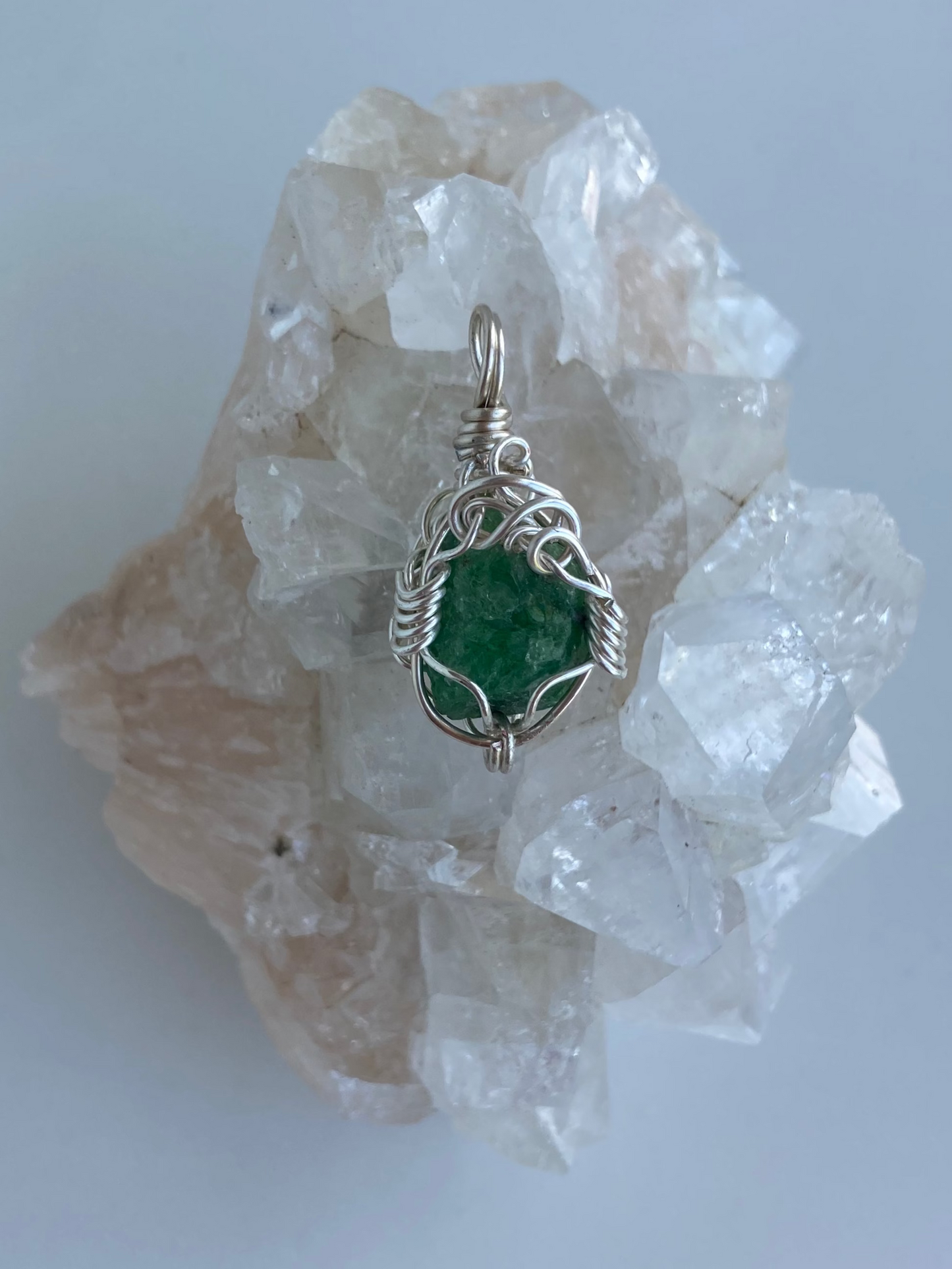 Emerald Pendant – Divine Love, Heart Healing & Wealth/Abundance