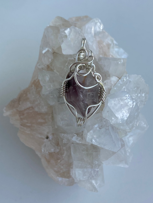 Lithium Quartz Pendant – Anxiety Relief, Heart Healing & Learning