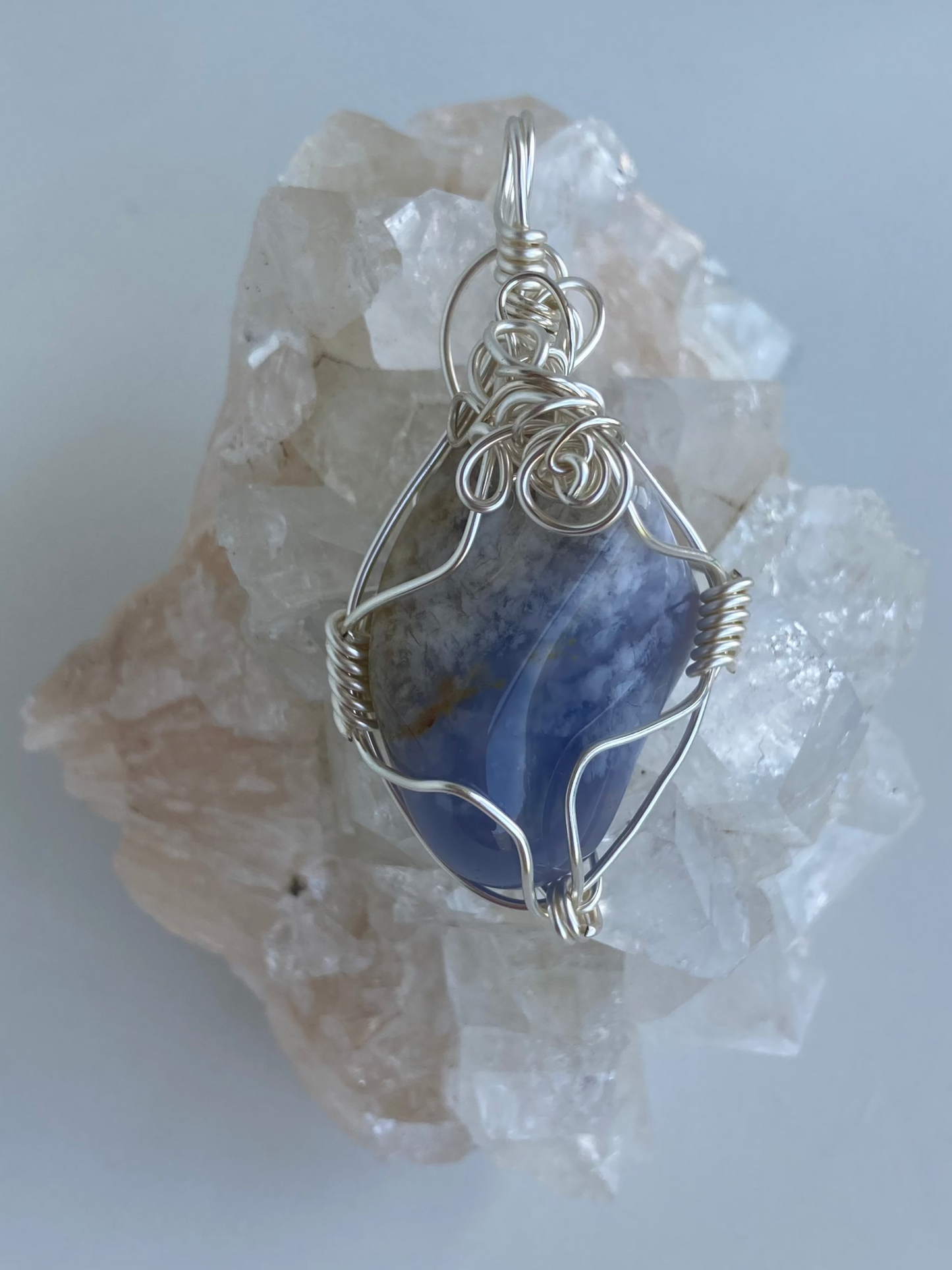 Blue Chalcedony Pendant – Calm Communication, Emotional Healing & Inner Balance