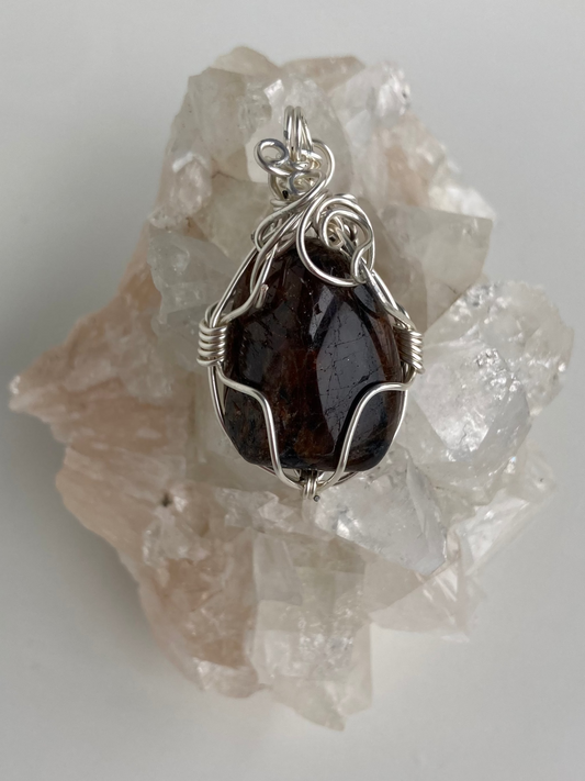 Chiastolite (Andalusite) Pendant – Aura, Protection, Grounding & Heals Anxiety