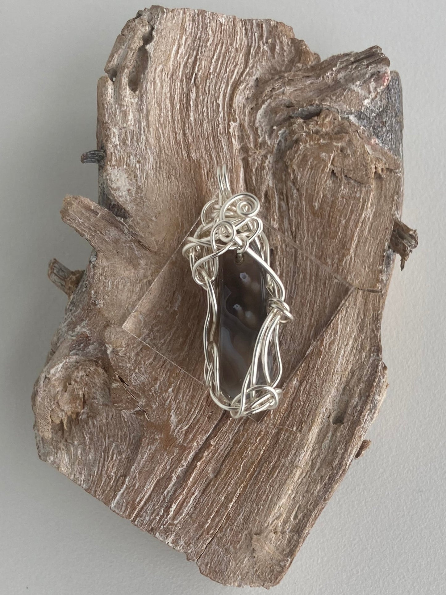 Banded Agate Pendant – Balance, Compassion & Grounding